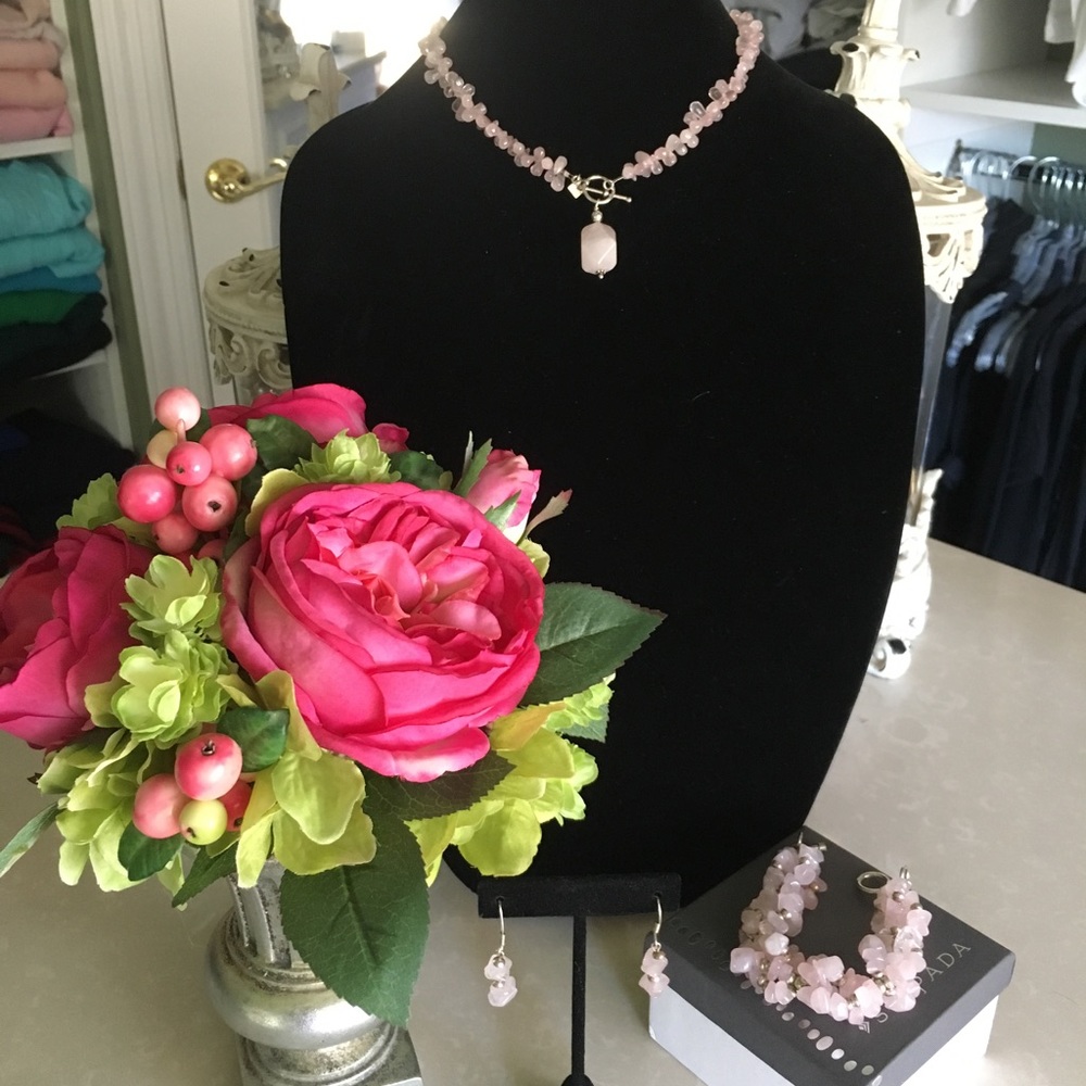 Silpada Silver & Rose Quartz Necklace